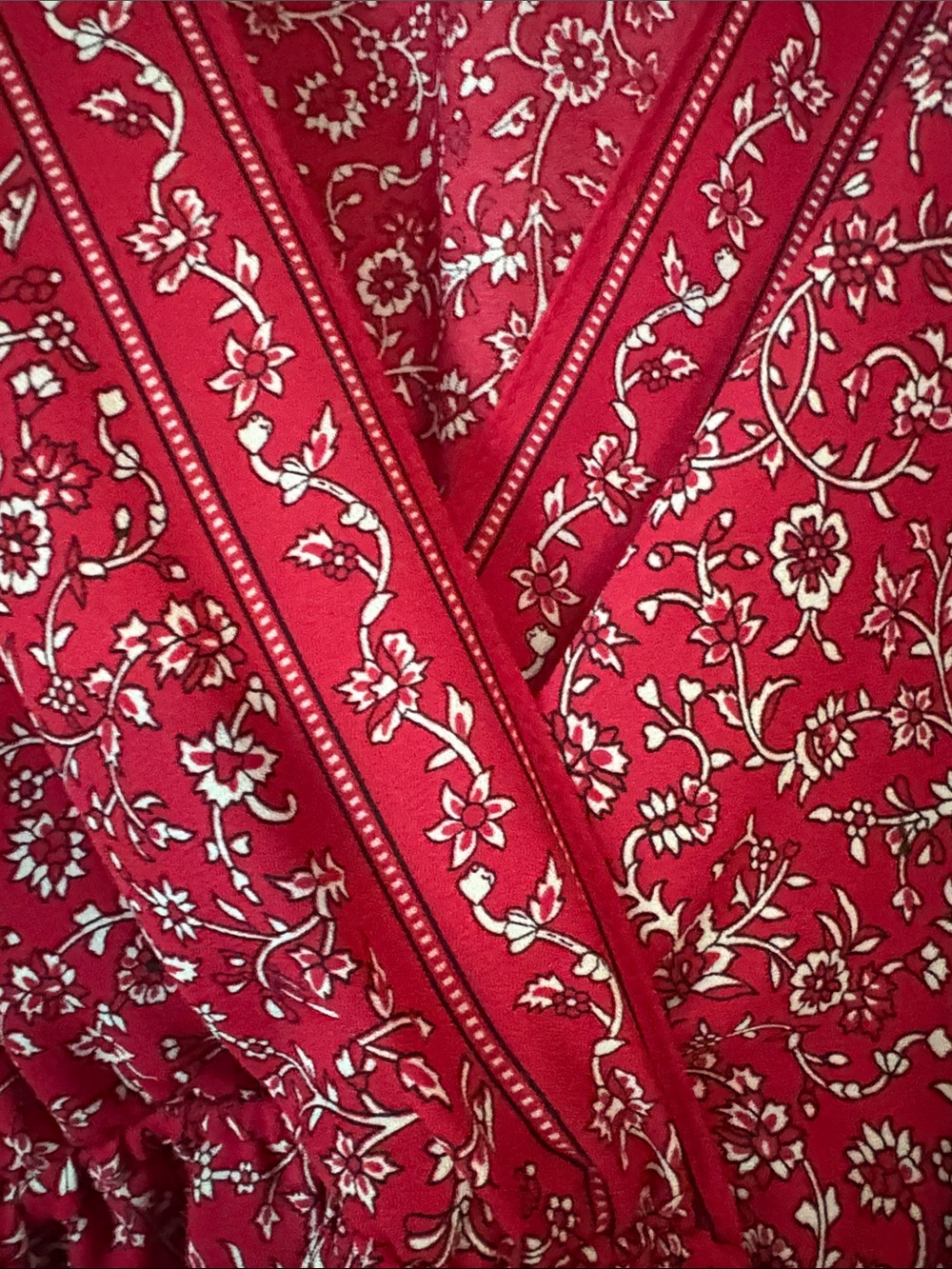 Max Studio Red Floral Wrap-Style Mini Dress Size Medium-Large - Picture 6 of 12